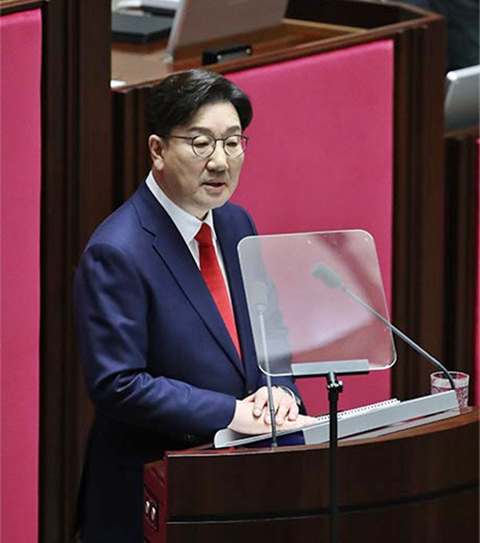 권성동 국민의힘 원내대표가 11일 국회 본회의에서 2월 임시국회 교섭단체 대표연설을 하고 있다.<국민의힘 홈페이지 사진 갈무리>